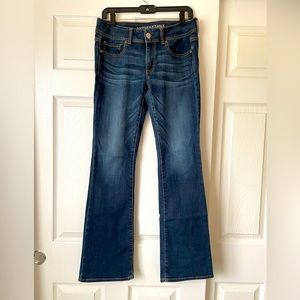 American Eagle Kick Boot Jeans size 6